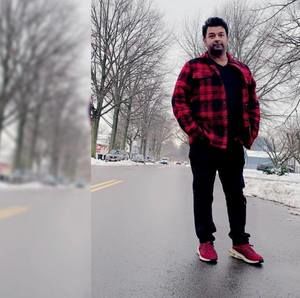 Meet your Posher, Syed